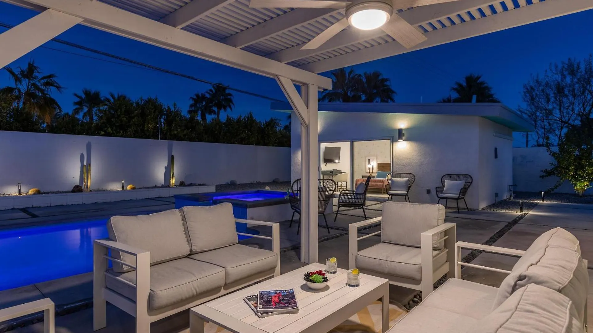 Villa Starburst Ps By Acme House Company Palm Springs