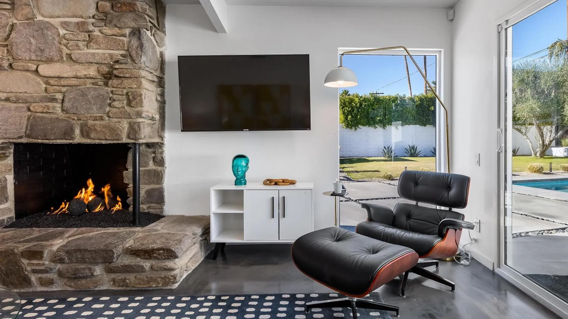 Villa Starburst Ps By Acme House Company Palm Springs